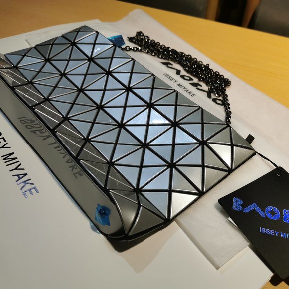 Bao Bao Issey Miyake Shoulder Bag Silver Grey - Picture 3 of 10